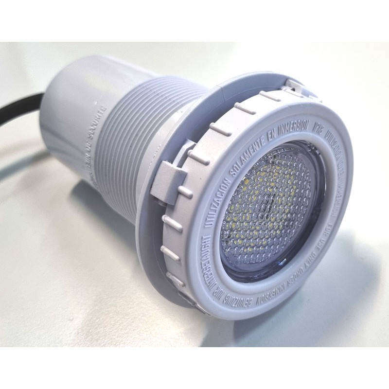 Бял LED мини прожектор с преход  от  Hayward Pool справка 3424LEDBL